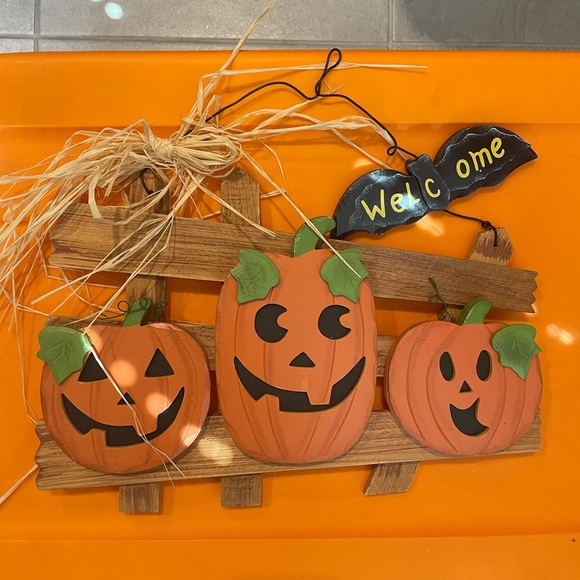 Halloween Decor Pumpkin Welcome Sign - Picture 1 of 2